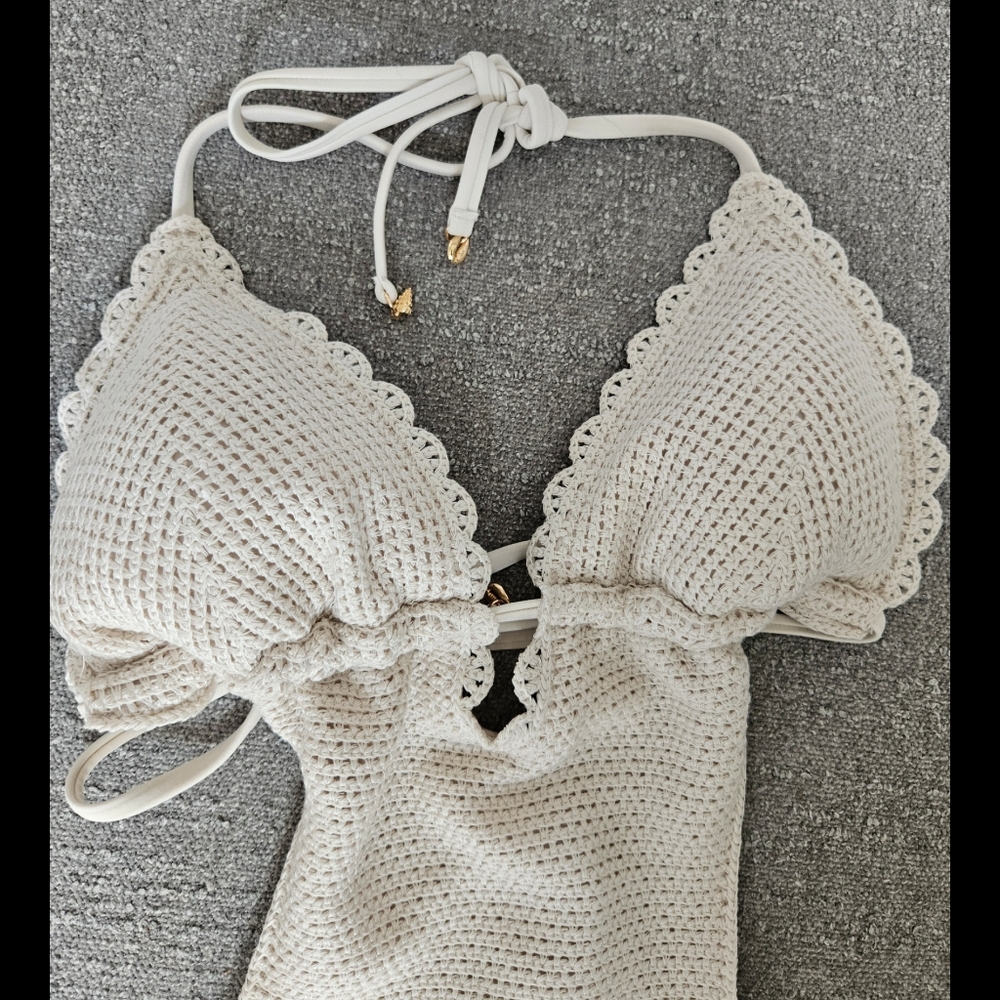 Victoria Secret Beige Crochet One-Piece Monokini Size Medium - Picture 6 of 8